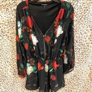 EXPRESS romper